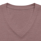 Heather mauve personalised women's relaxed V-neck T-shirt fabric and neckline detail